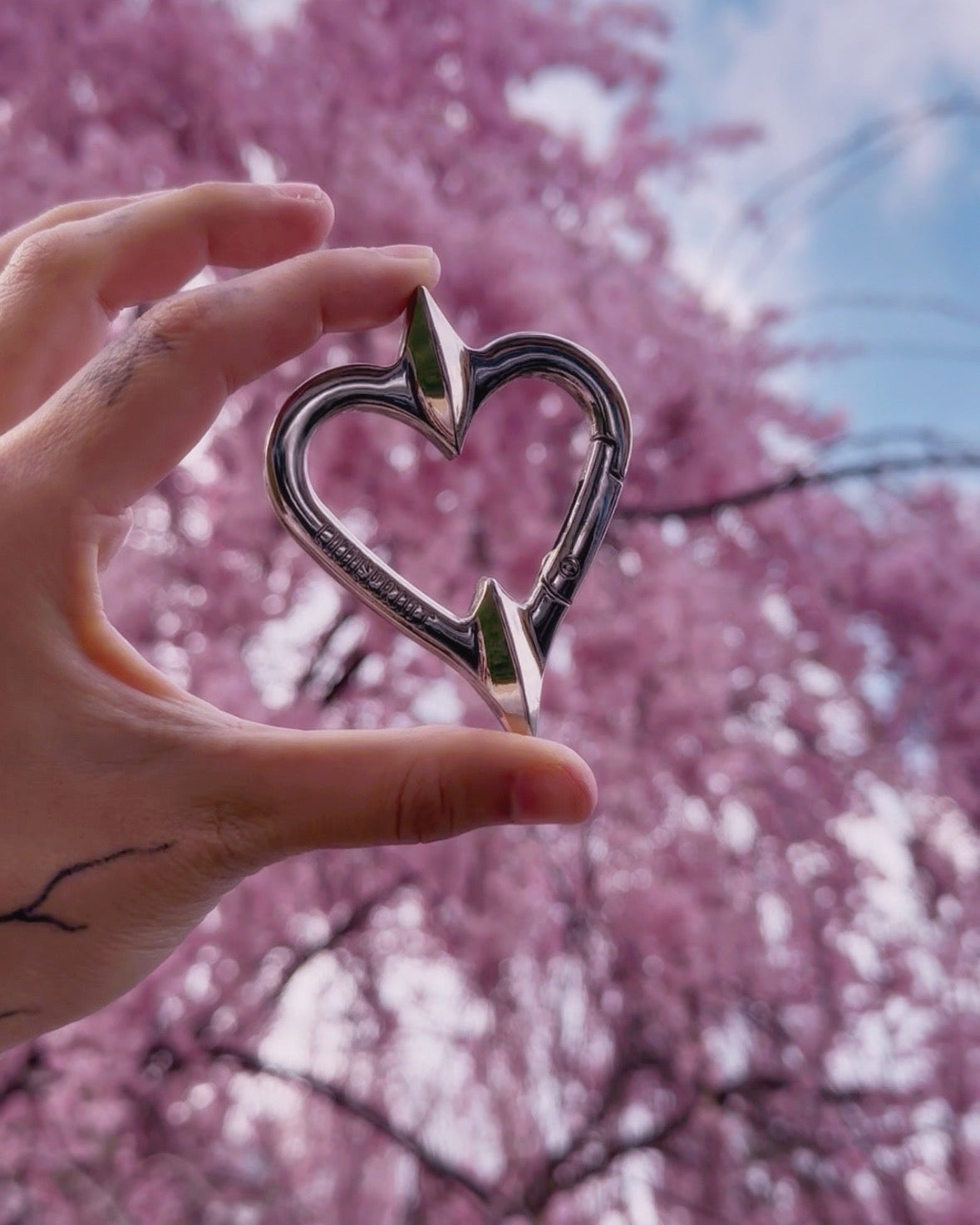 Viper Heart Carabiner - LunePrint