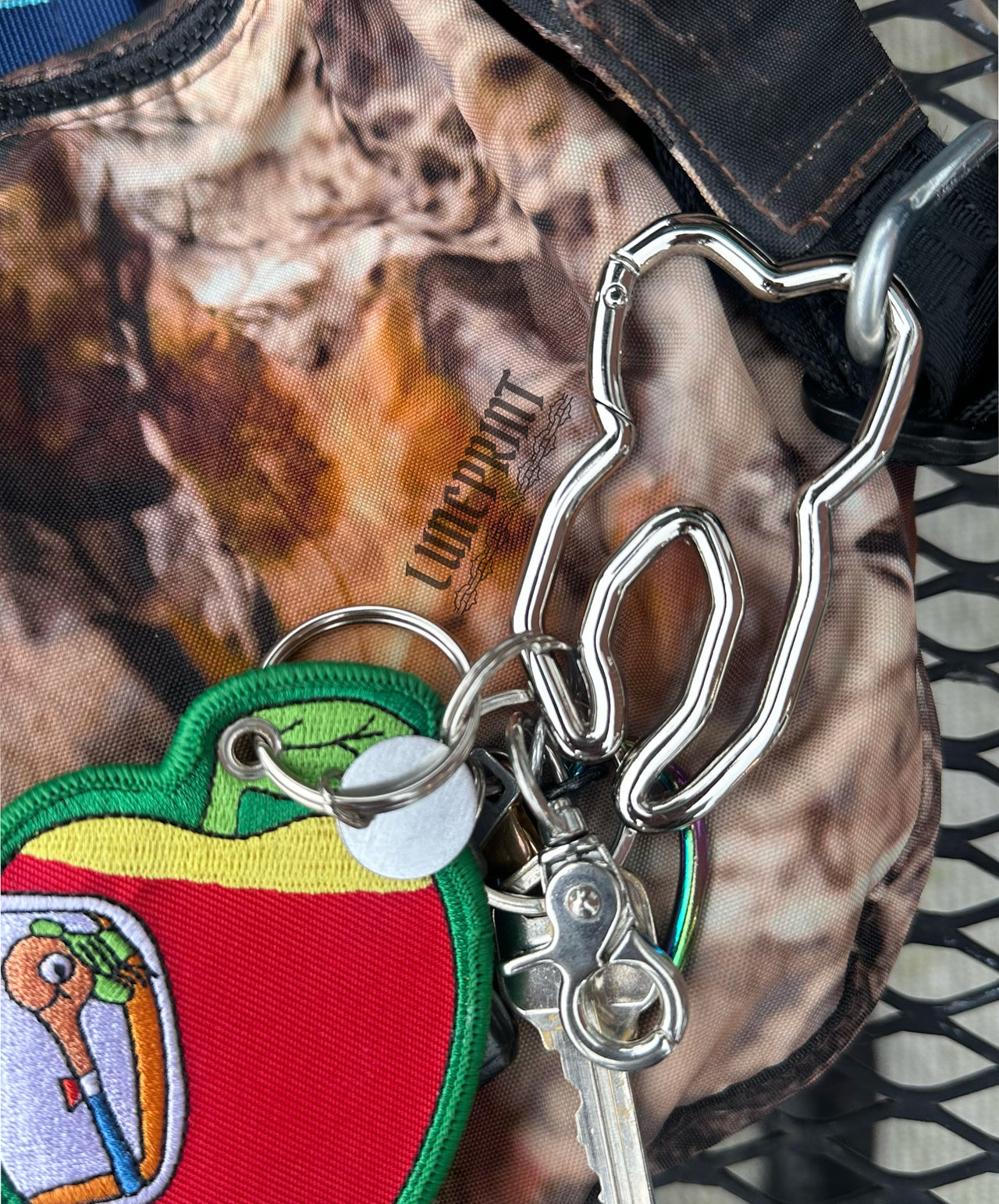 Toothache Carabiner