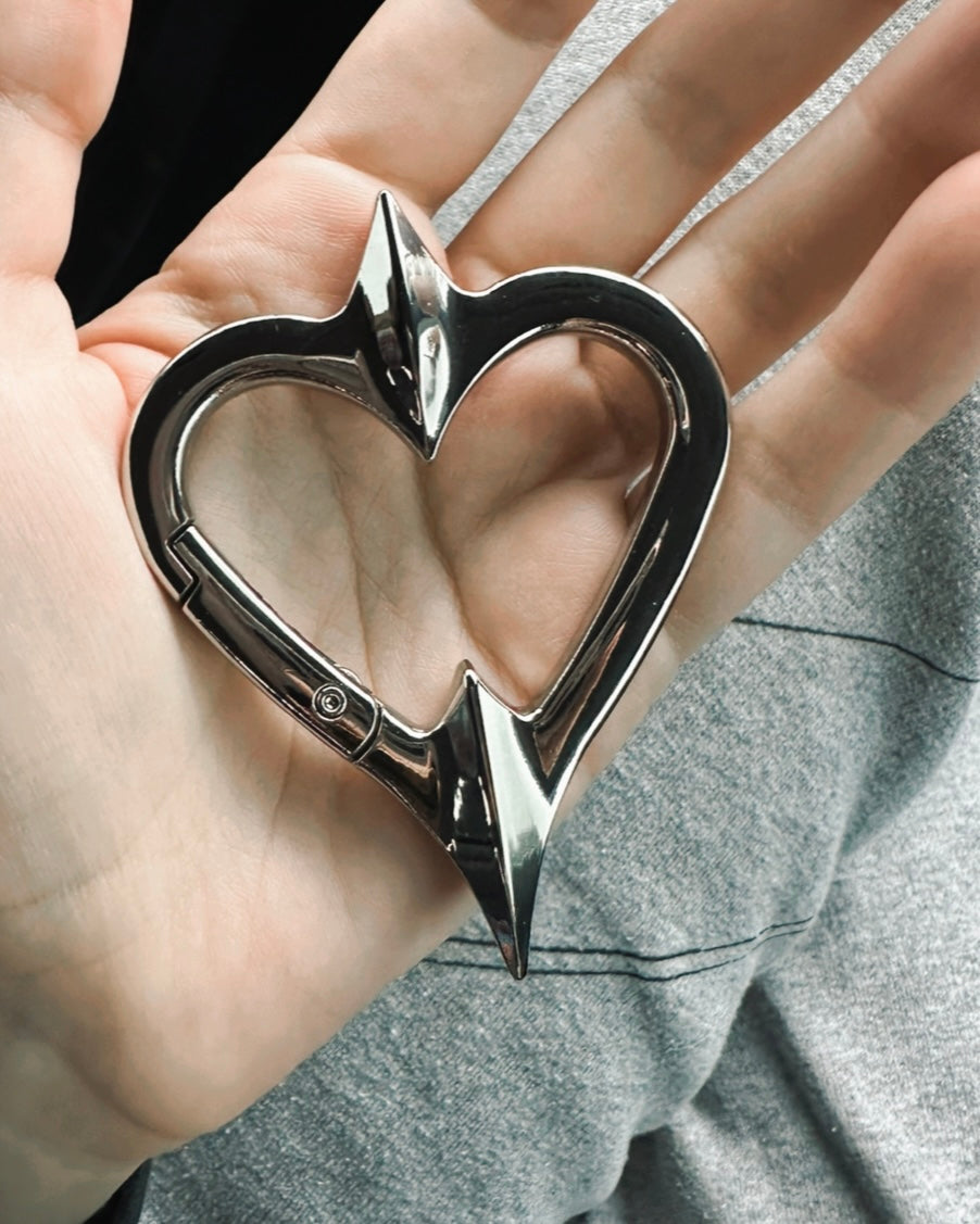 Viper Heart Carabiner - LunePrint